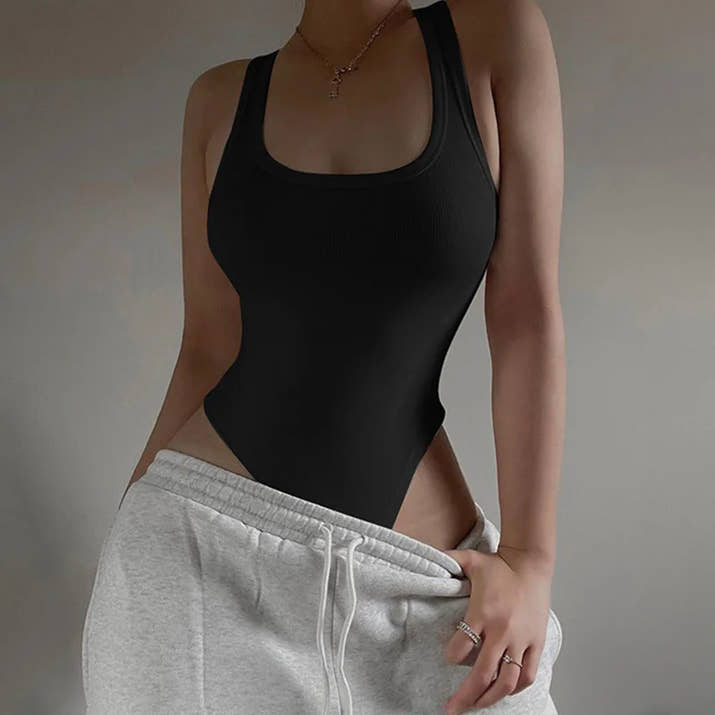 Sleeveless Knit Bodycon Bodysuit – Off-Shoulder Halter Top for Women’s Summer Streetwear & Club Outfits