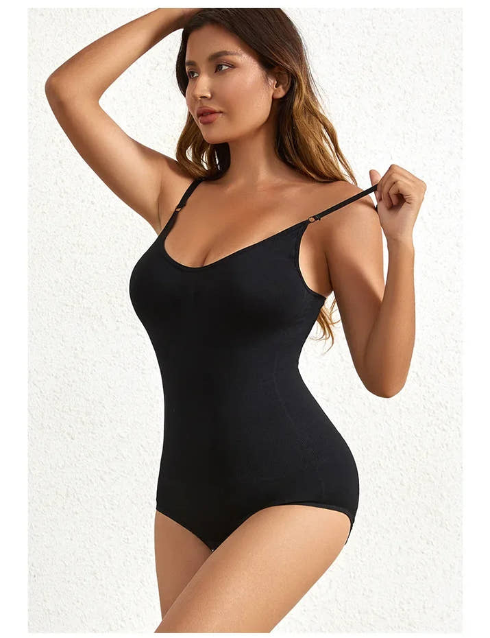 Seamless Shapewear Bodysuit – Tummy Control & Butt Lifting Body Shaper